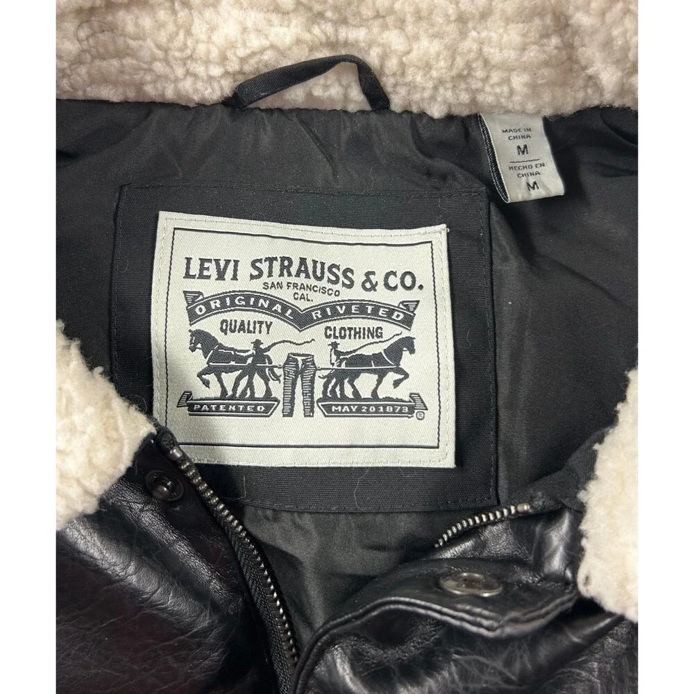 Levi's Men's Out West Mixed Media Puffer Vest